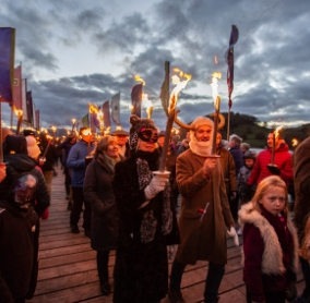 Community enjoying Winter droving event