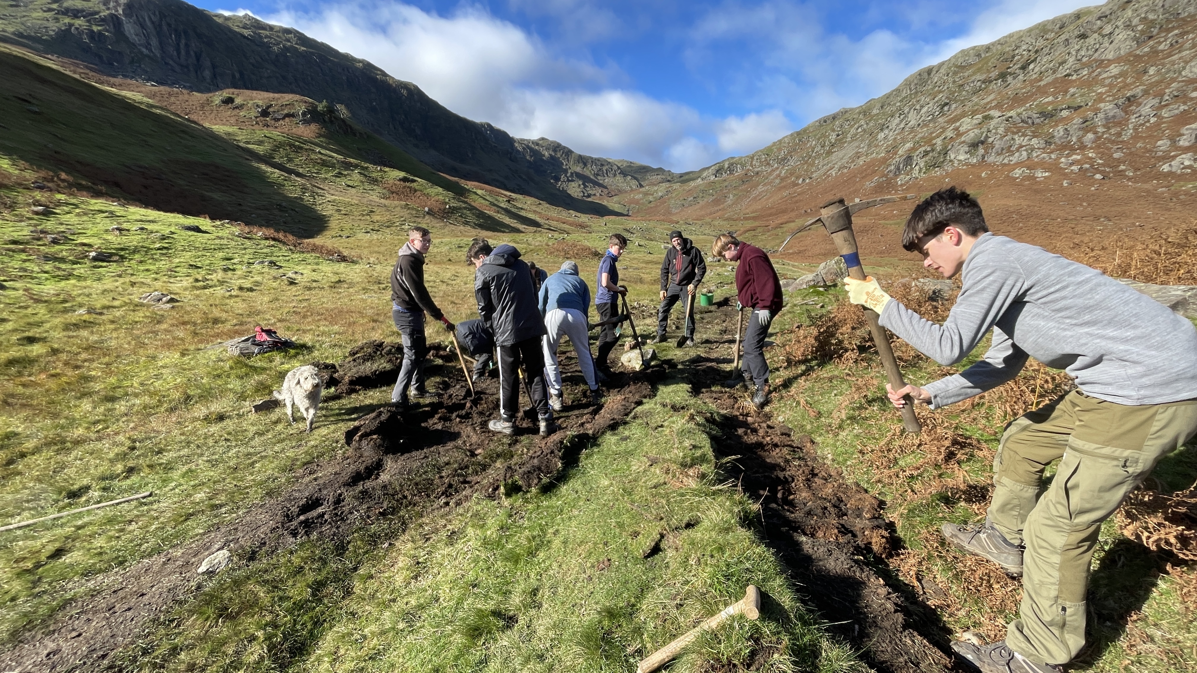 Young Rangers working on a path in Far Easdale