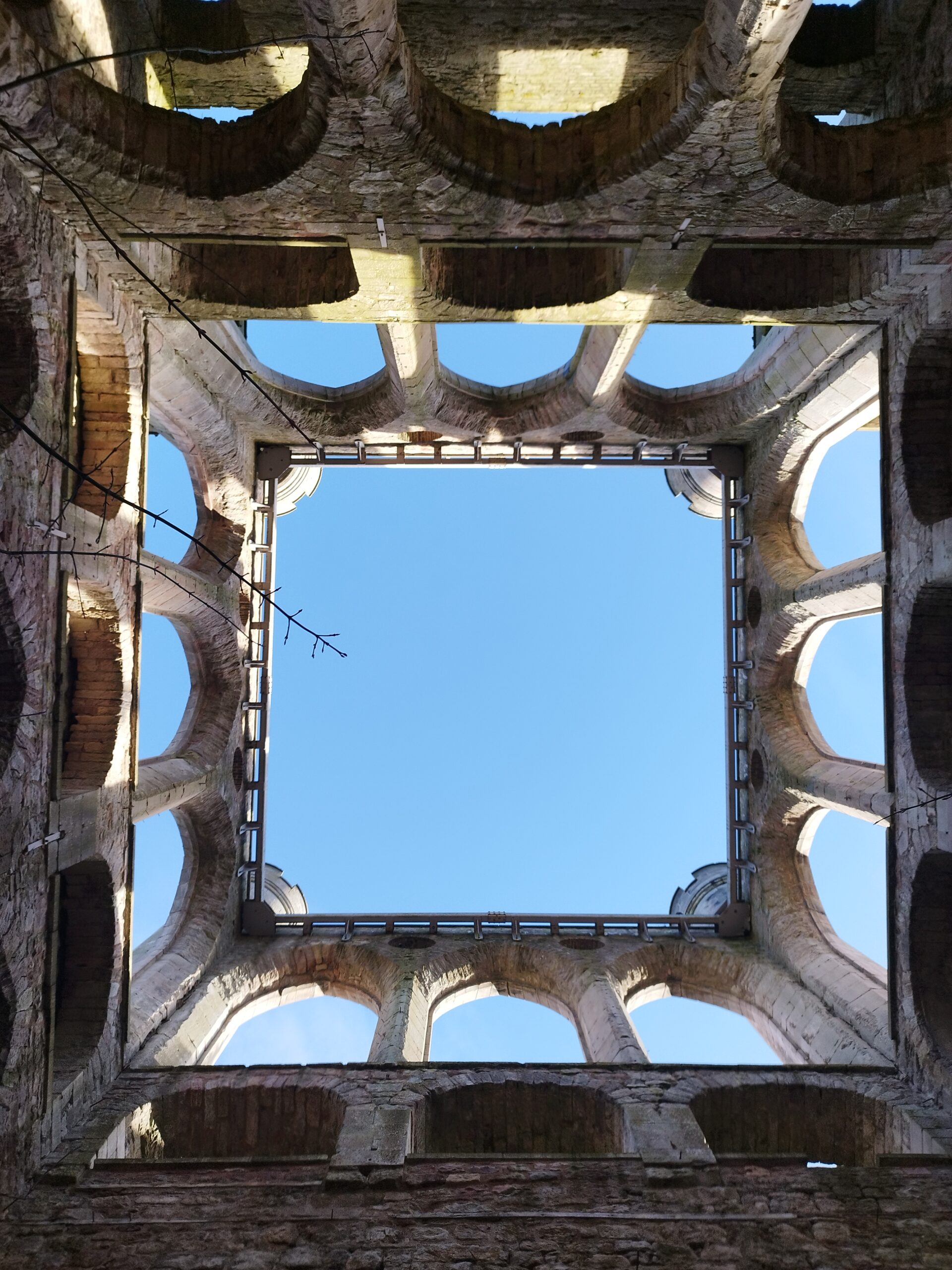 Surveying more than 2000 iconic heritage structures
