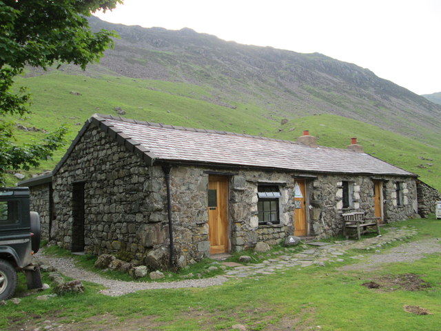 Black Sail Youth Hostel